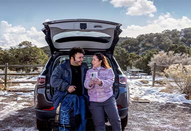 Couple in a frosty landscape